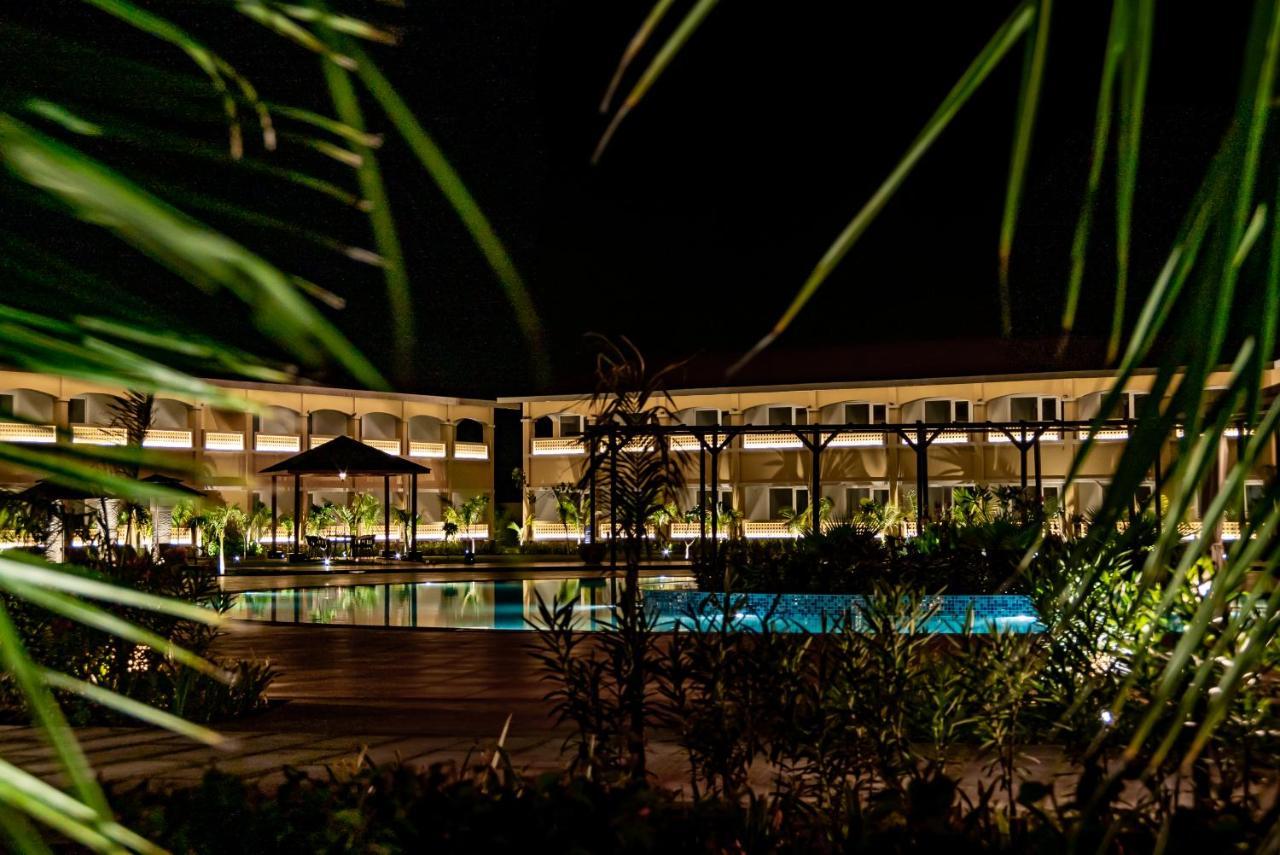 Hawthorn Suites By Wyndham Dwarka Kültér fotó