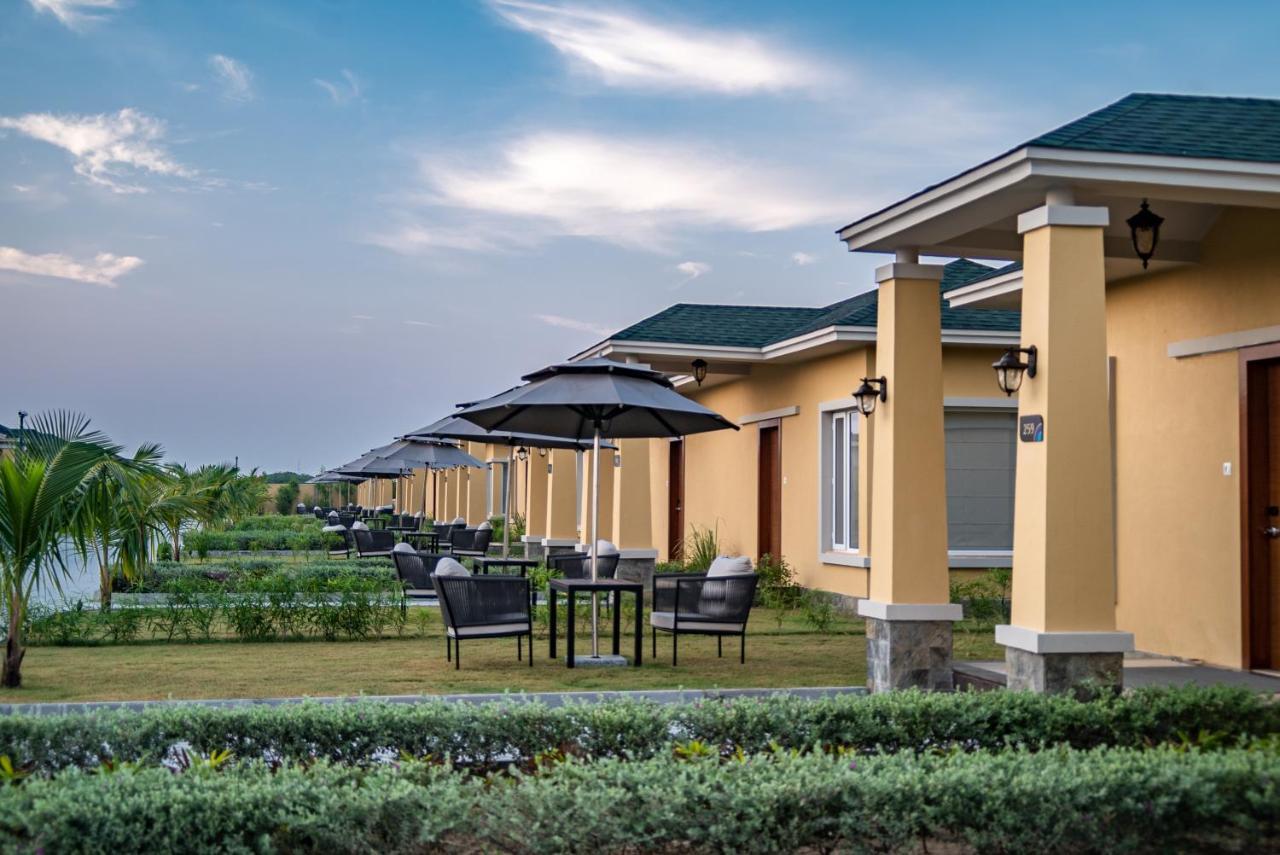 Hawthorn Suites By Wyndham Dwarka Kültér fotó
