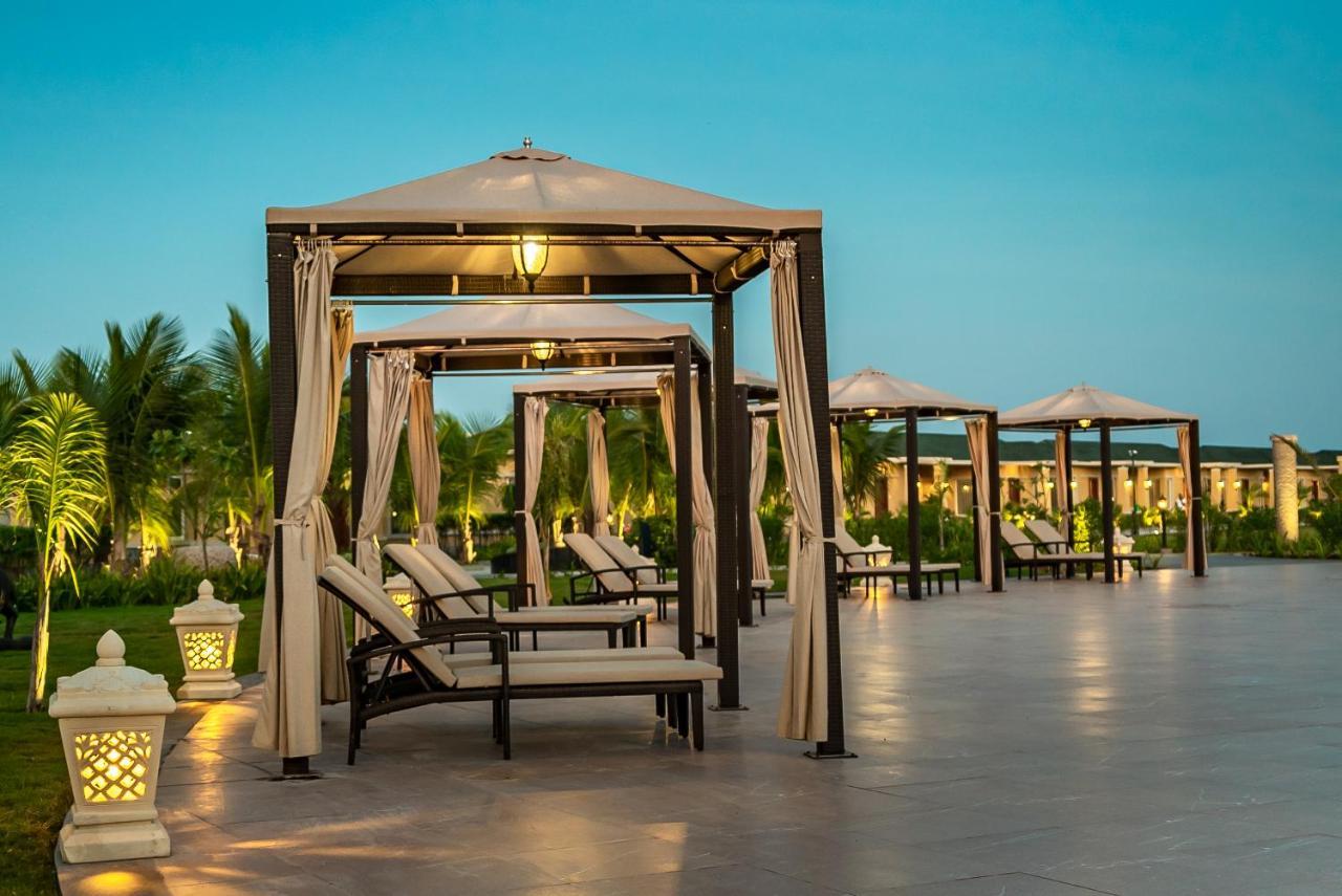 Hawthorn Suites By Wyndham Dwarka Kültér fotó