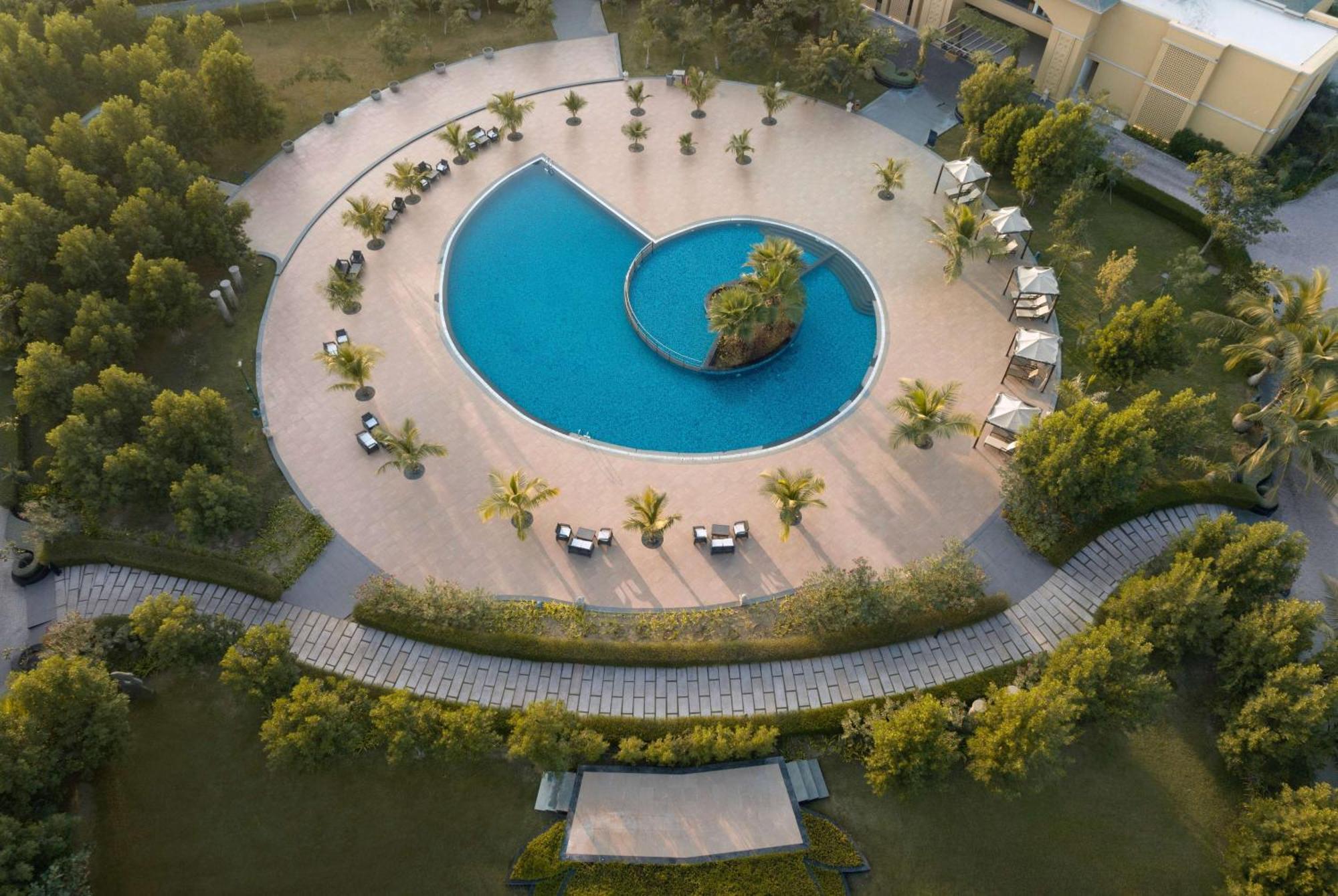 Hawthorn Suites By Wyndham Dwarka Kültér fotó