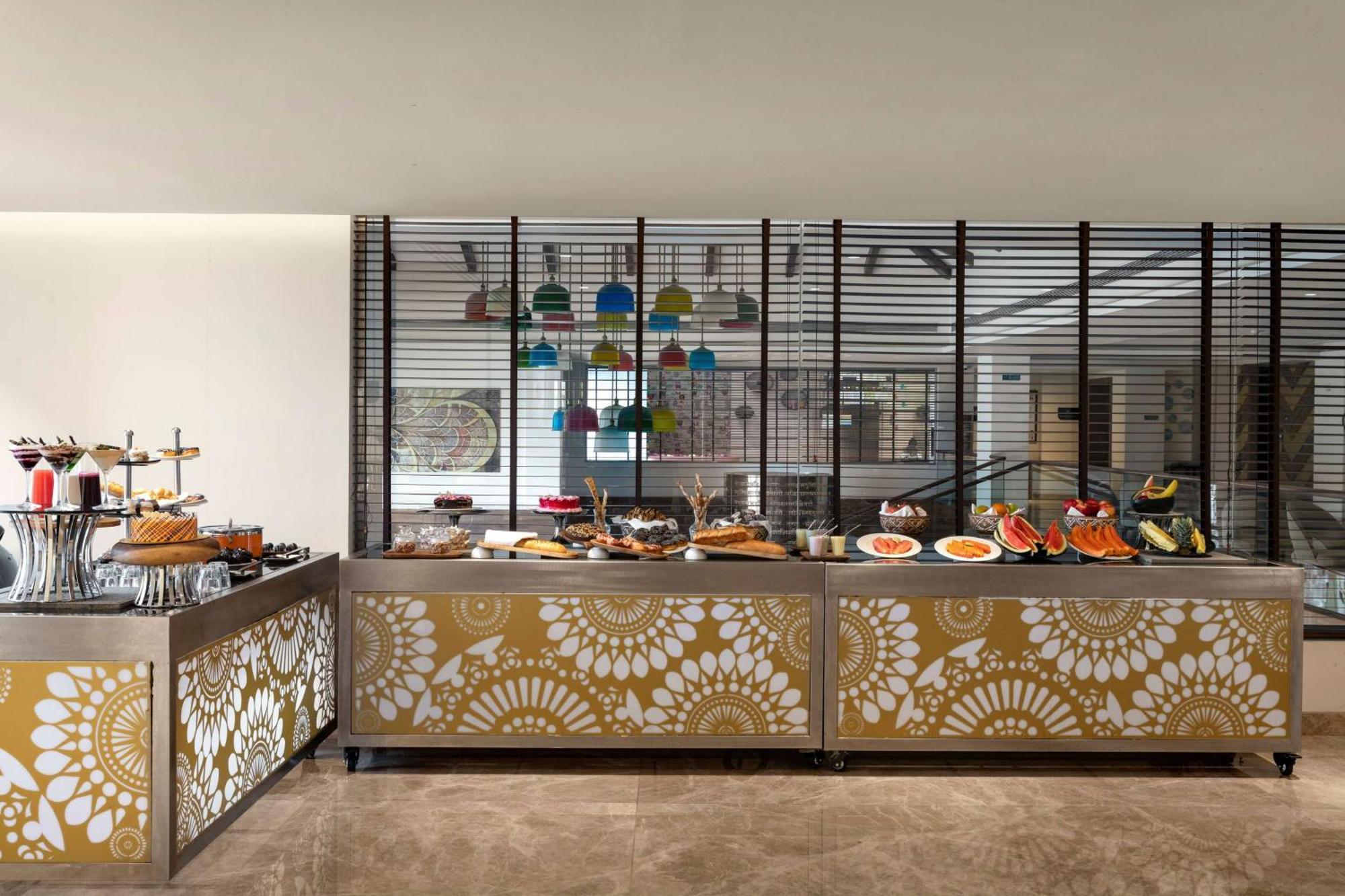 Hawthorn Suites By Wyndham Dwarka Kültér fotó
